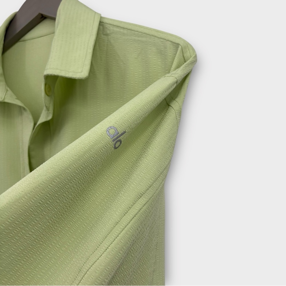 ALO Yoga Pale Green Oversized Button-Up Shirt - Picture 4 of 6